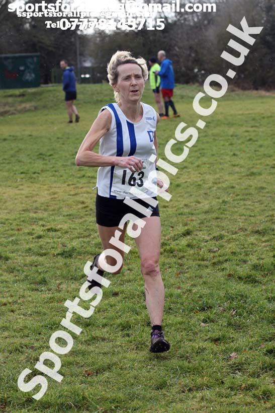 Womens 35s and over and mens 65 and over, 2018 North Eastern Masters, Darlington. Photo: David T. Hewitson/Sports for All Pics